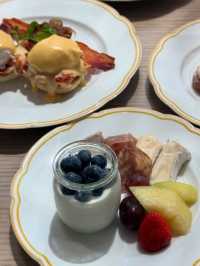 🌸 Waldorf Astoria Bangkok – Icon of Thai Elegance & New York Glamour