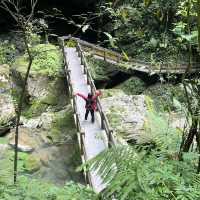 รีวิวสถานที่: 龙水峡地缝 (Longshuixia Gorge)