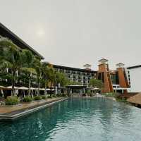 A Coastal Sanctuary Where Luxury Meets Serenity