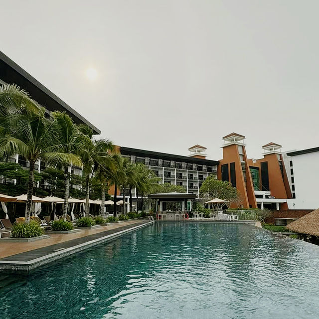 A Coastal Sanctuary Where Luxury Meets Serenity
