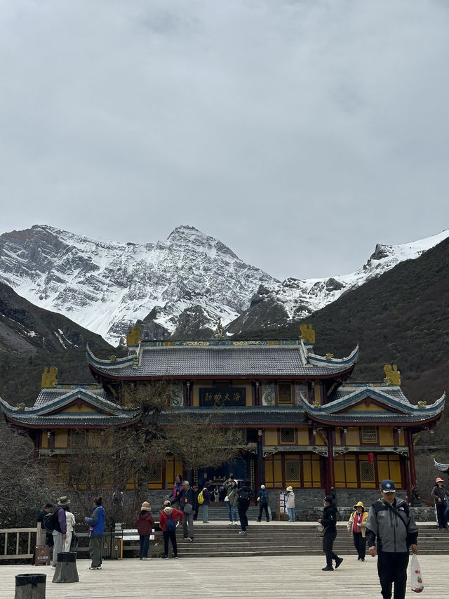 Picture perfect spots in Huanglong National Scenic Area