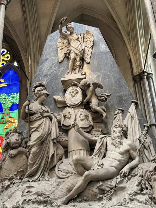 Westminster Abbey: A Place to Experience 1,000 Years of History