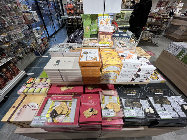 🎁 Local Treasures in Matsushima – Suzukiya Bussanten Delivers Charm