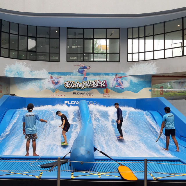 Ride the Wave: FlowRider Fun at 1 Utama