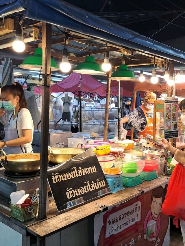 ตลาดโต้รุ่ง หัวหิน - Hua Hin Night Market 