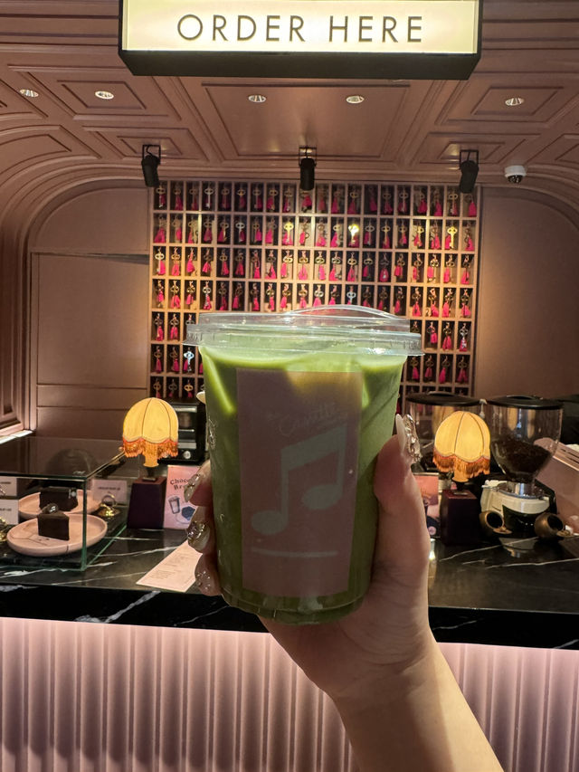 【タイ🩷超可愛い💕ピンクのカフェ】📍 The Cassette Coffee Bar (ザカセットコーヒー バー)