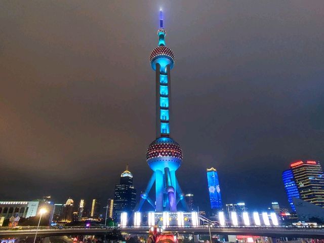 จุดถ่ายรูปเช็คอินยอดนิยมเมืองแห่งอนาคต Lujiazui