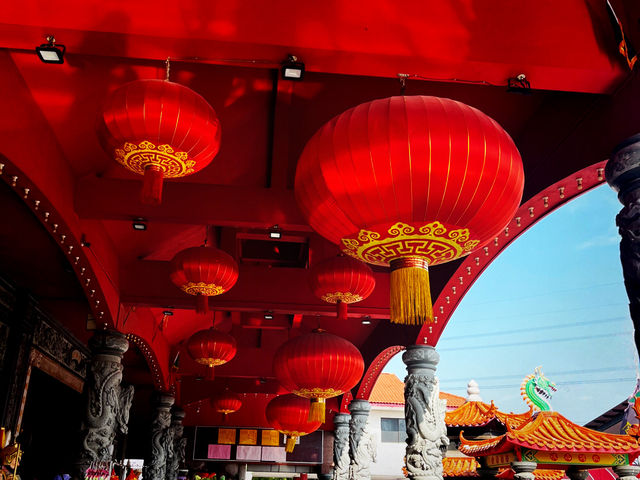 Summer Serenity by the Sea: Tua Pek Kong Temple