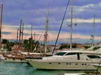 融入藝術氛圍的斯佩察島 (Spetses)