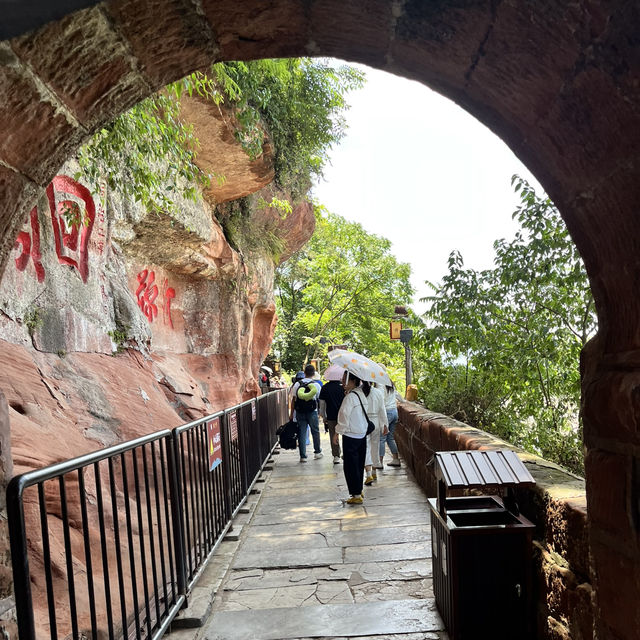 📍 Leshan Giant Buddha Guide | World’s Largest Seated Buddha Statue