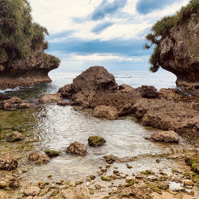 🐷 Solo Foodie Adventure: Okinawa Pork Village – A Meat Lover’s Paradise