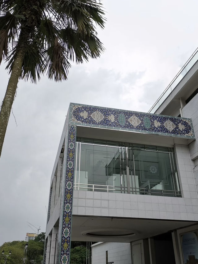 A Majestic Mosaic of Islamic Culture – My Visit to the Islamic Arts Museum Malaysia (Muzium Kesenian