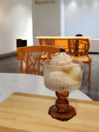 A Sunny Yellow Café and the Perfect Latte in Desaru