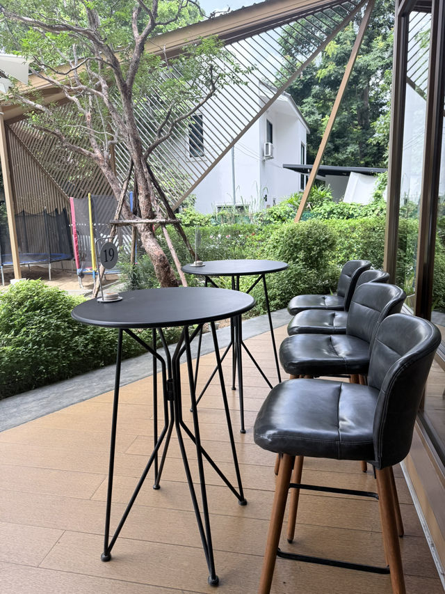 📍Living a dream cafe & playground ที่นี่สวยมากกกก