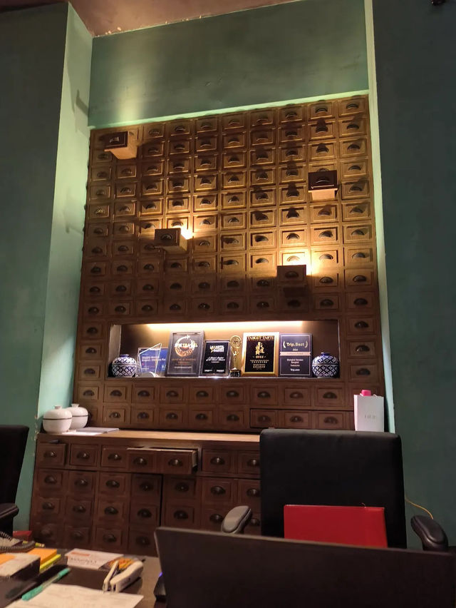 Chinatown’s Hidden Treasure of Elegance