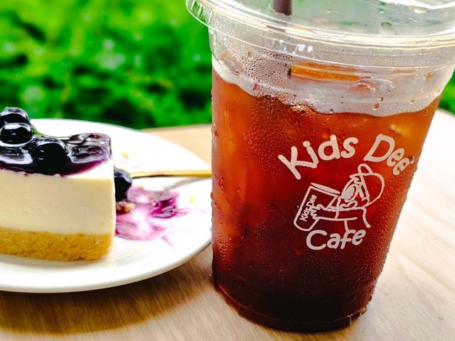 ☕🏡 Kids Dee Cafe  คาเฟ่ ในบ้าน