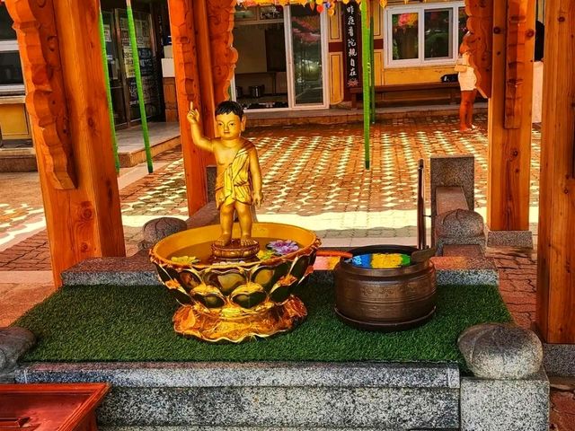 Haedong Yonggungsa – Temple by the Sea 