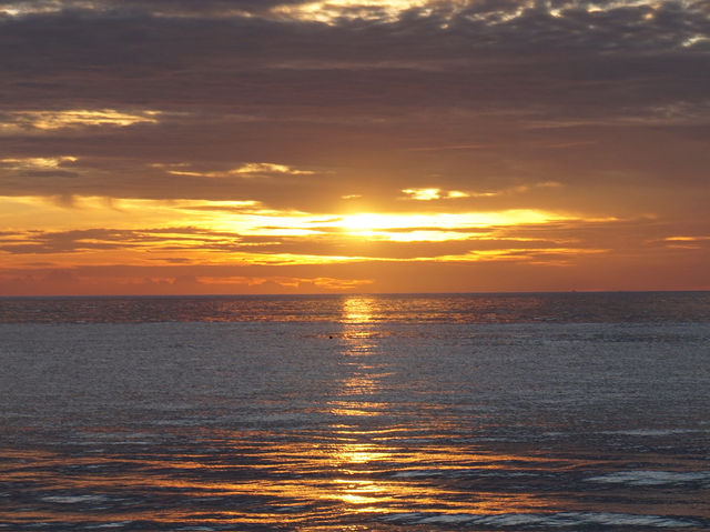 Sunset Therapy at Tioman Beach – Nature’s Best Show, No Ticket Needed