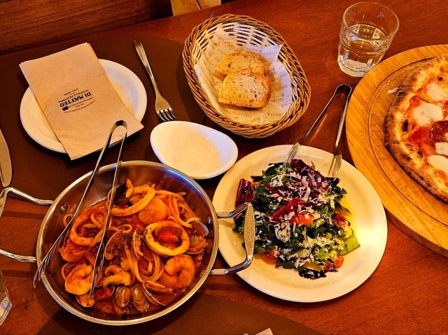 I came to Daehak-ro to enjoy nice Italian food, and so I did