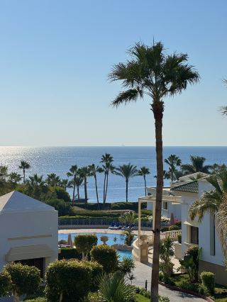 Summer vibes at Park Regency Resort