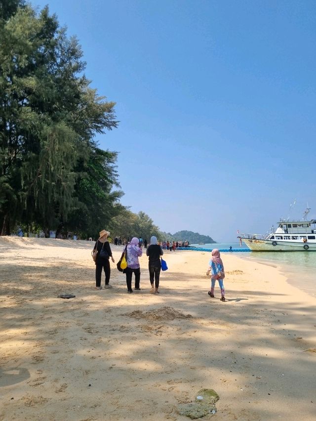 เกาะกระดาน ทะเลสวยเมืองตรัง