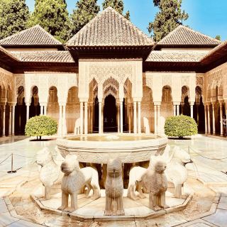 Nasrid Palaces: A Solo Traveler’s Moorish Dream! 🕌✨ 