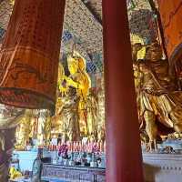 A Peaceful Journey at Chongsheng Temple
