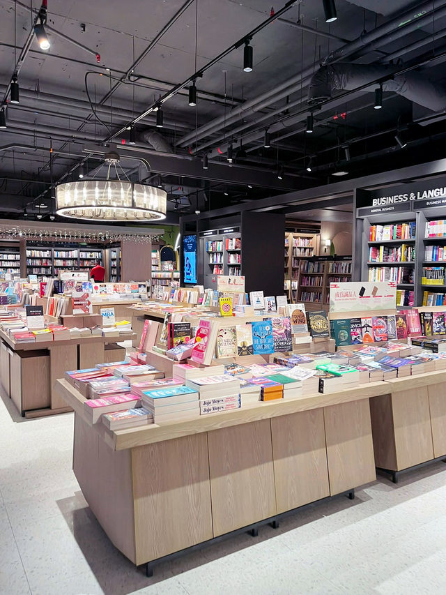 Eslite Spectrum KL: Beautifully Aesthetic Bookstore You Must Visit