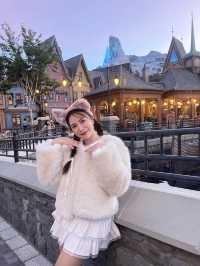 FROZEN Disneyland HK     