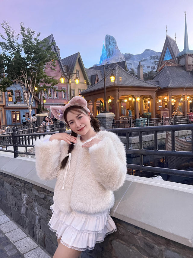 FROZEN Disneyland HK     