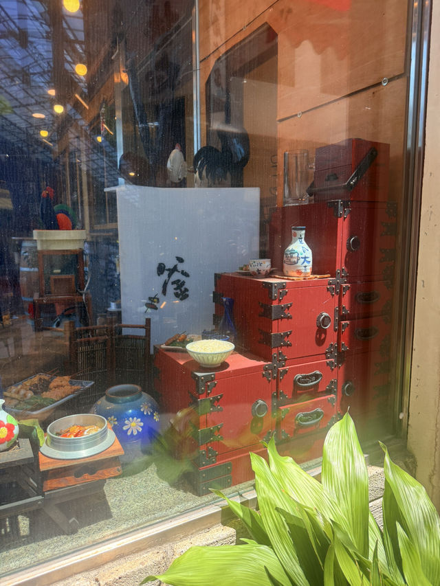 熱海｜承接了銀座名號 江戶時代紅到現在的商店街 還有「手湯」