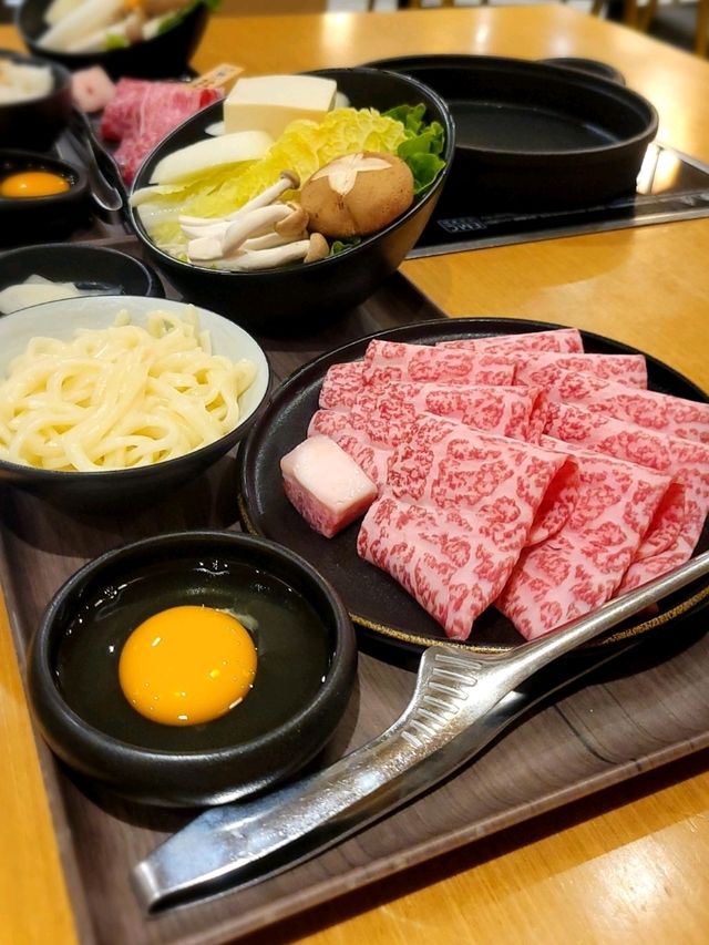 正宗關西風🔥🔥北海道和鹿兒島和牛壽喜燒🐄