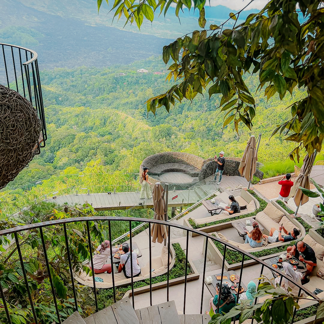 #balionbudget 

Akasa Kintamani Coffee is a charming café located in the Kintamani region of Bali, renowned for its stunning views and exceptional coffee. This café specializes in serving high-quality, locally sourced Kintamani coffee, which is known for its unique flavor profile and rich aroma. 

The serene setting, often with panoramic views of the surrounding mountains and landscapes, makes it an ideal spot to relax and savor a cup of coffee. In addition to their signature brews, Akasa also offers a selection of delicious snacks and light meals, enhancing the overall dining experience. Whether you’re a coffee enthusiast or simply looking to enjoy the beautiful scenery, Akasa Kintamani Coffee is a must-visit destination for a delightful break in nature.