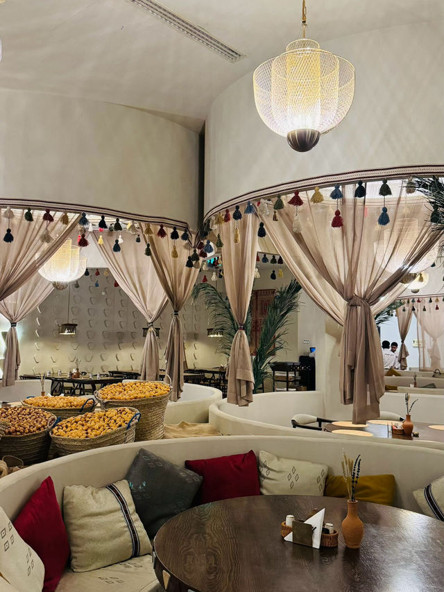 🏺 Dive into Riyadh's Sensational Secret: Aseeb - Where Ancient Recipes Meet Modern Magic! 🌟