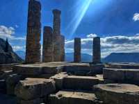 🏛️ Delphi – The Ancient Navel of the World