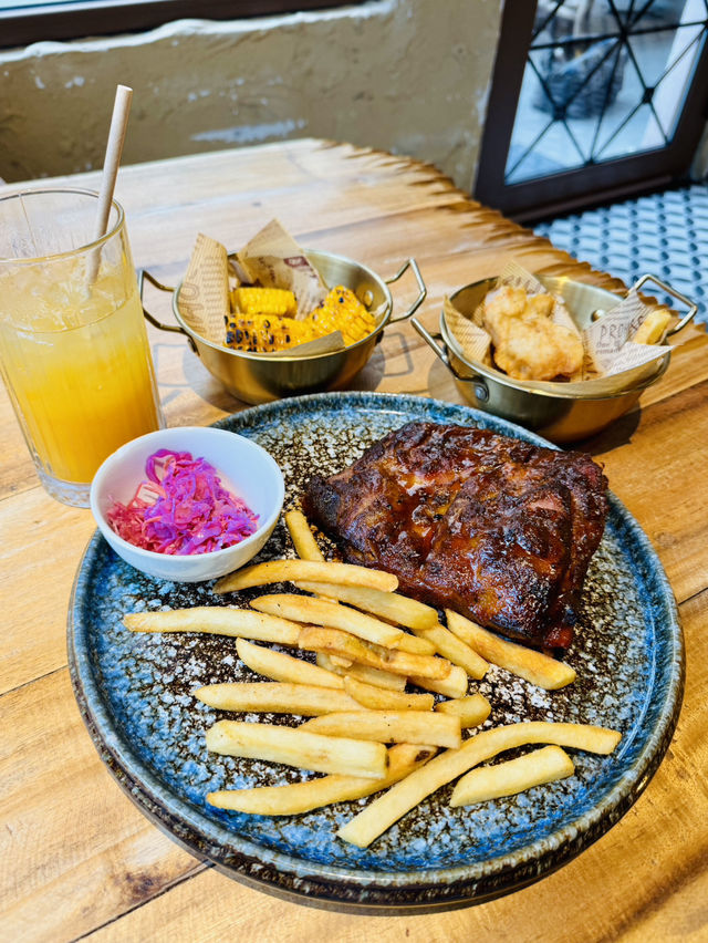 🌴 Caveman Café Phú Quốc – Where Good Food Meets Island Soul 🌴 Caveman Café Phú Quốc – Where Good Food Meets Island Soul