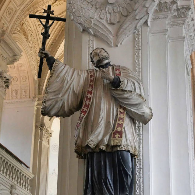 St. Andreas Church Düsseldorf – Baroque Splendor in the Heart of the Old Town