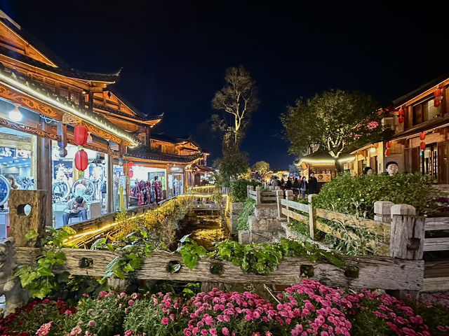 ค่ำคืนนี้🌙 ที่…🏘️เมืองโบราณลี่เจียง 