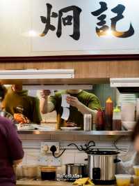 Gwing Kee Roasted ร้านอาหารที่เต็มไปด้วยชาวฮ่องกง