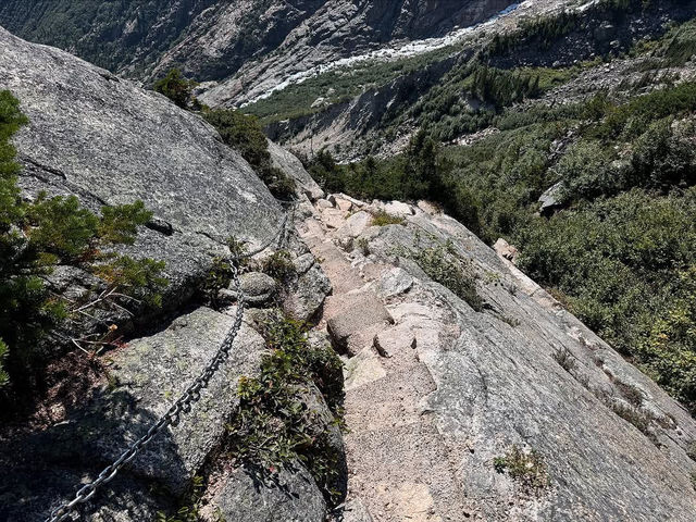 Bugaboo Park Alpine Spires and Rugged Beauty