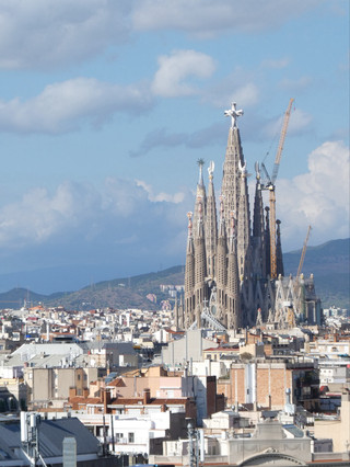 [Barcelona] A historic hotel with a rooftop overlooking the Sagrada Familia ✨ in a superb location.