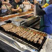 美食劣食盡在Jodd Fairs夜市
