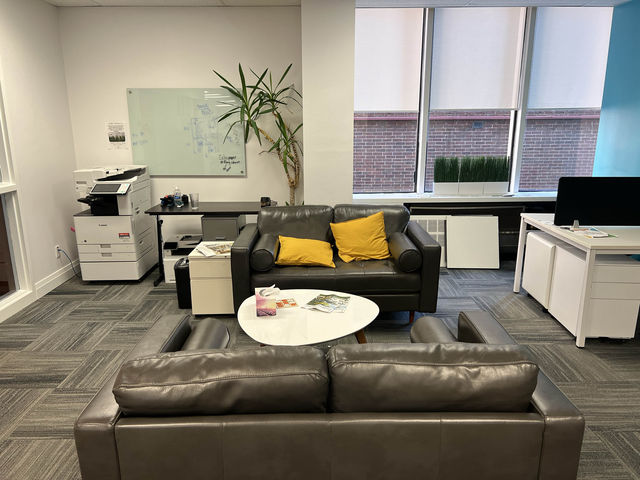 Modern and Cozy place to work in the city