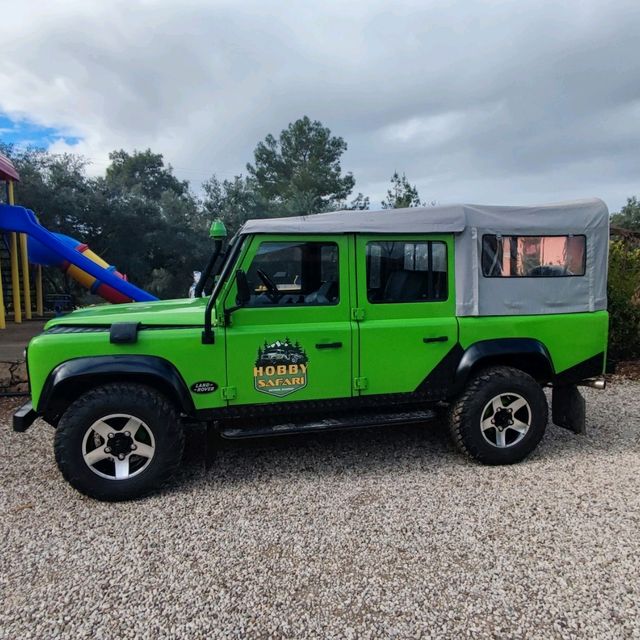 Jeep Safari 