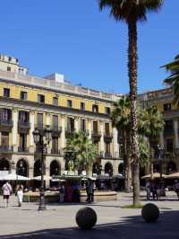 Plaça Reial: The Beating Heart of Barcelona’s Social Scene