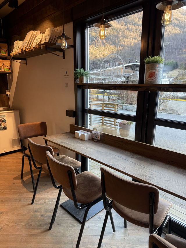 A Lovely Bakery in the Fjords🥐