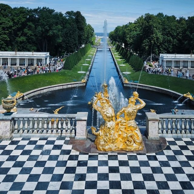 🏰 Peterhof Palace – Russia’s Versailles