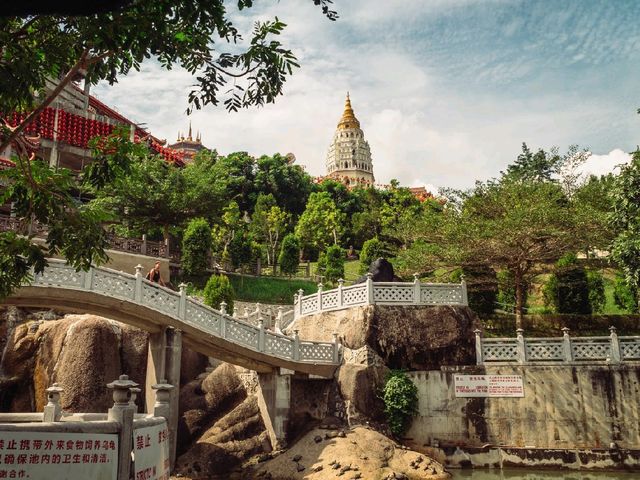 Kek Lok Si Temple: Penang’s Iconic Hilltop Sanctuary