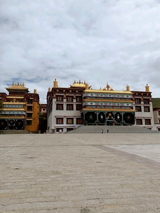 Litang - Tibet on 4000 meters elevation!