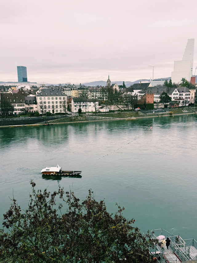 Where History Meets the Flow of Time 🇨🇭 Where History Meets the Flow of Time 🇨🇭